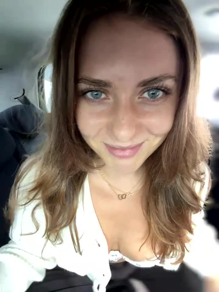 MariiD cam recording