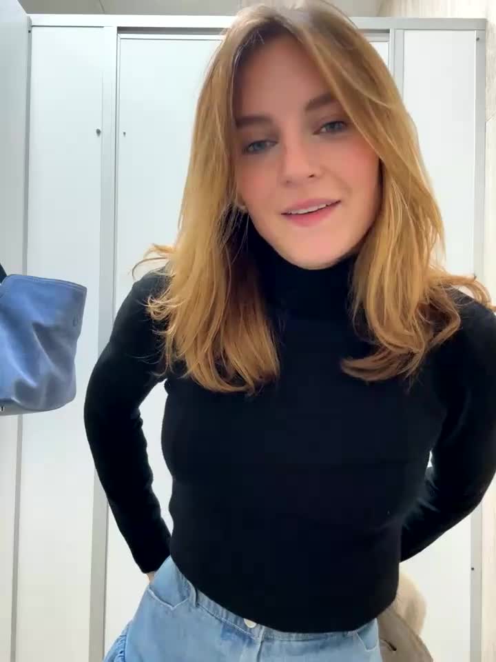 -AngelAri-